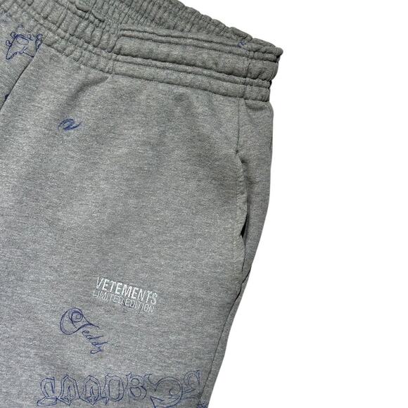 Limited edition scribble sweats - Picture 2 of 5